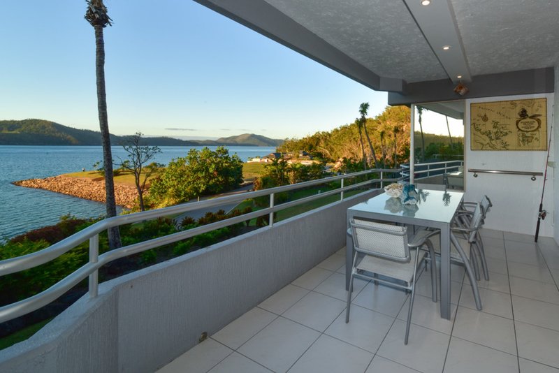 Photo - 005/18 Resort Drive, Frangipani Lodge , Hamilton Island QLD 4803 - Image 13