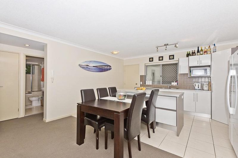 Photo - 02/111 Samford Road, Enoggera QLD 4051 - Image 5