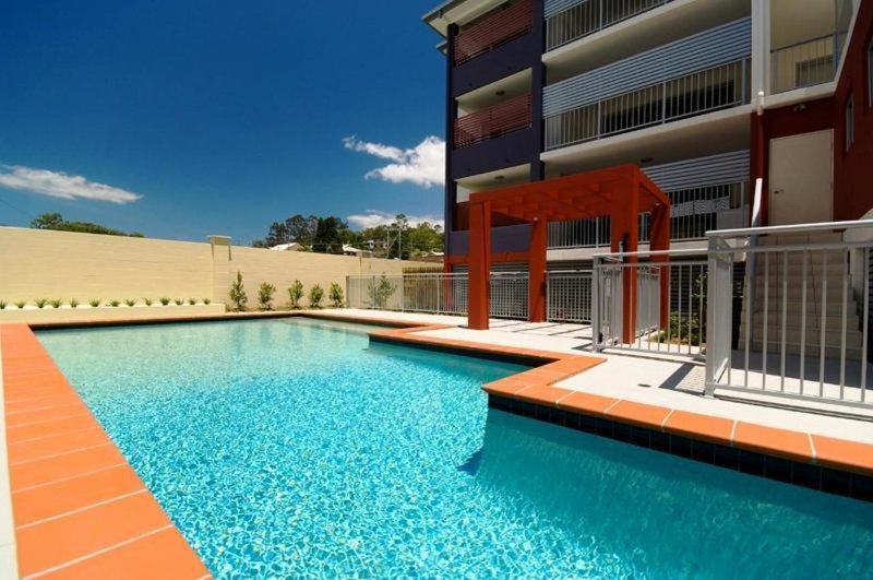 Photo - 02/111 Samford Road, Enoggera QLD 4051 - Image 11