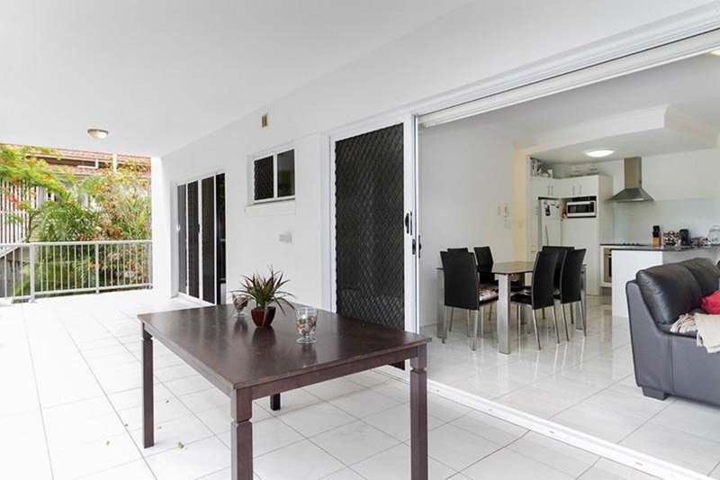 02/35 Dunmore Terrace, Auchenflower QLD 4066