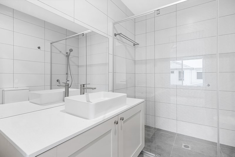 Photo - 03/236 Colburn Avenue, Victoria Point QLD 4165 - Image 7