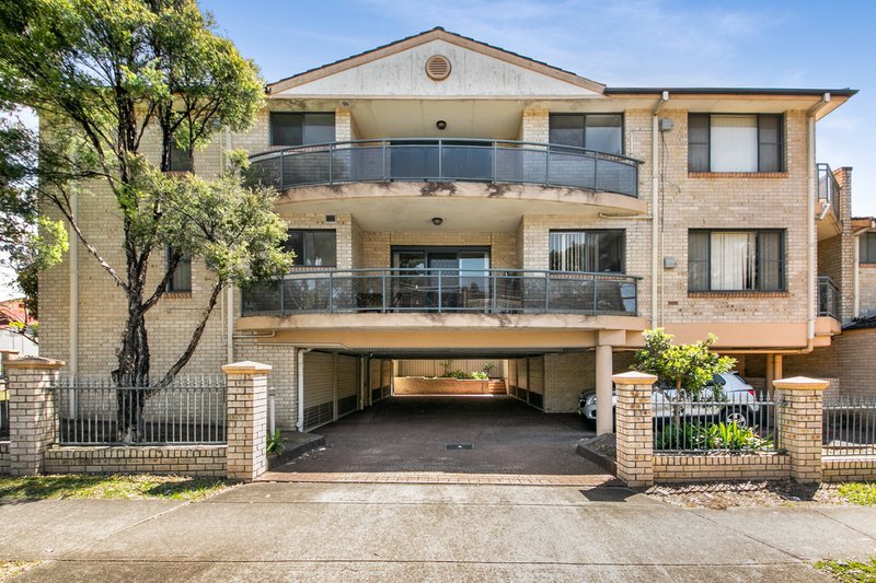 Photo - 04/16 Chetwynd Rd , Merrylands NSW 2160 - Image 2