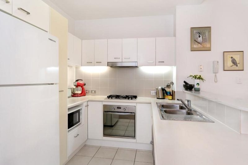 Photo - 05/22 Riverview Terrace, Indooroopilly QLD 4068 - Image 3