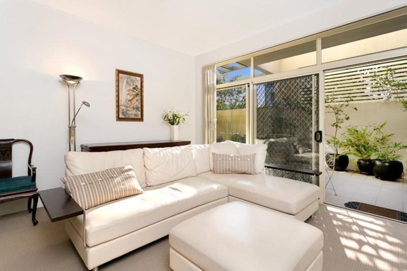 Photo - 05/22 Riverview Terrace, Indooroopilly QLD 4068 - Image 4