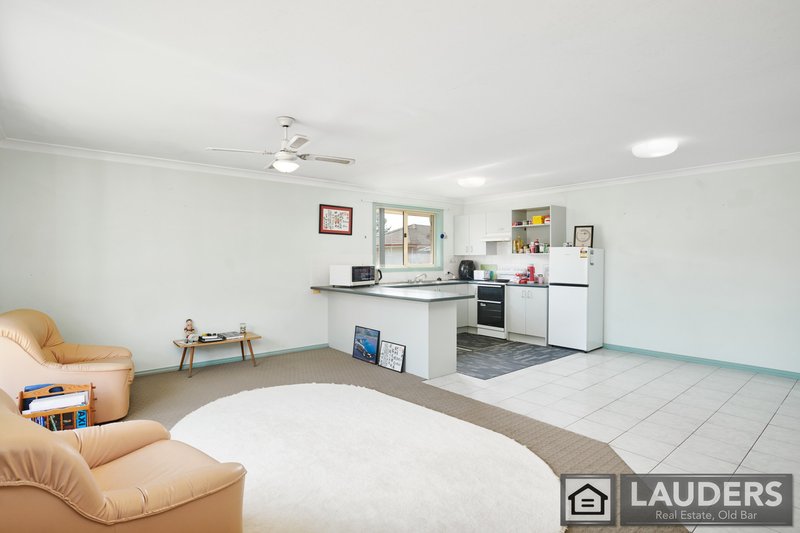 Photo - 1-10/72-74 Chatham Avenue, Taree NSW 2430 - Image 15