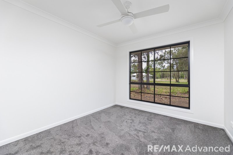 Photo - 1-11 Murray Court, Beachmere QLD 4510 - Image 10