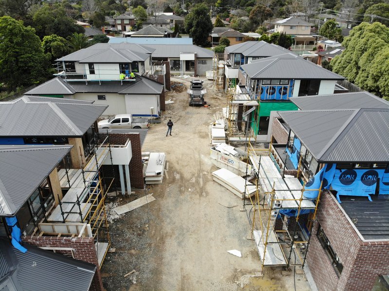 Photo - 1-15/56A & 60 Geoffrey Drive, Kilsyth VIC 3137 - Image 9