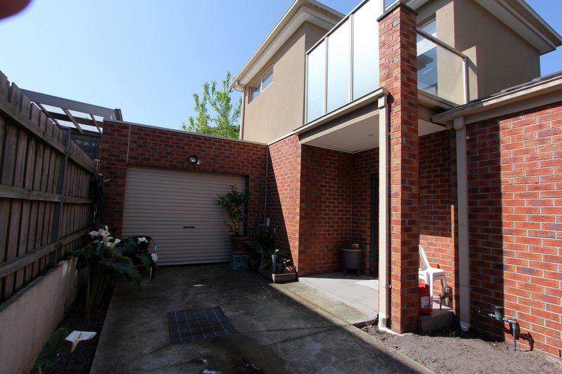 Photo - 1 19A Moncur Avenue, Springvale VIC 3171 - Image 7