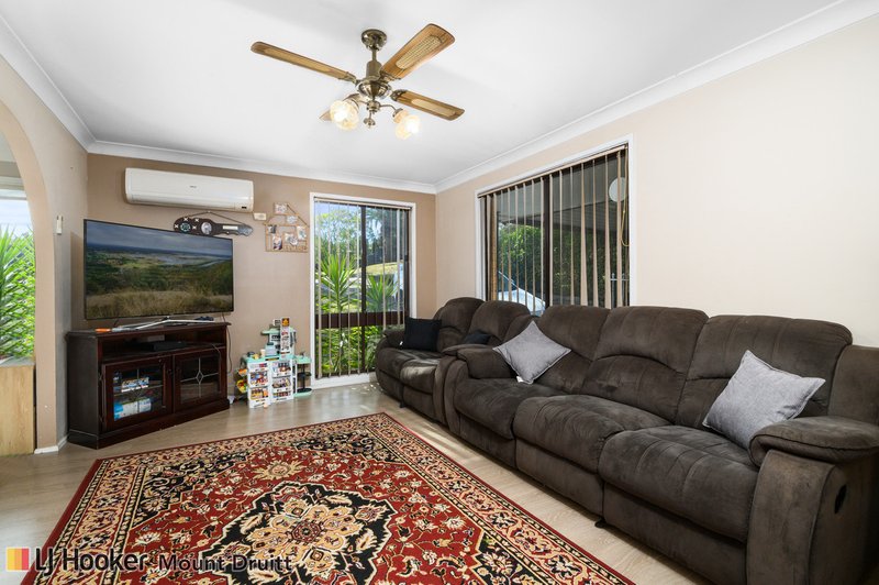 Photo - 1 & 1a Shiraz Place, Minchinbury NSW 2770 - Image 3