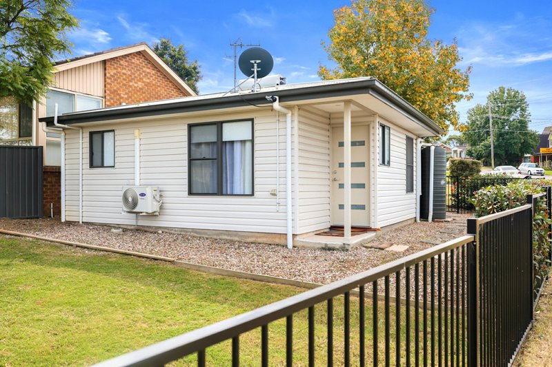 1  &  1a Tania Ave , South Penrith NSW 2750