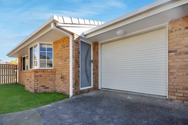 Photo - 1 & 2 / 28 Fernando Street, Burpengary QLD 4505 - Image 15