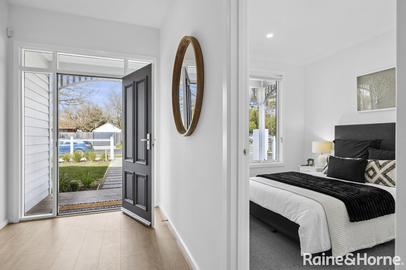 Photo - 1, 2 & 3/11 Epping Street, Kyneton VIC 3444 - Image 4