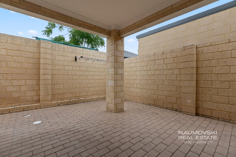 Photo - 1, 2 & 3/150 Ravenswood Drive, Nollamara WA 6061 - Image 12