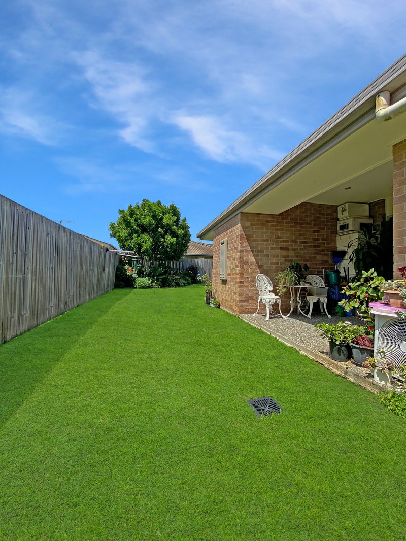 Photo - 1 & 2 / 33 Lotus Avenue, Bellmere QLD 4510 - Image 21