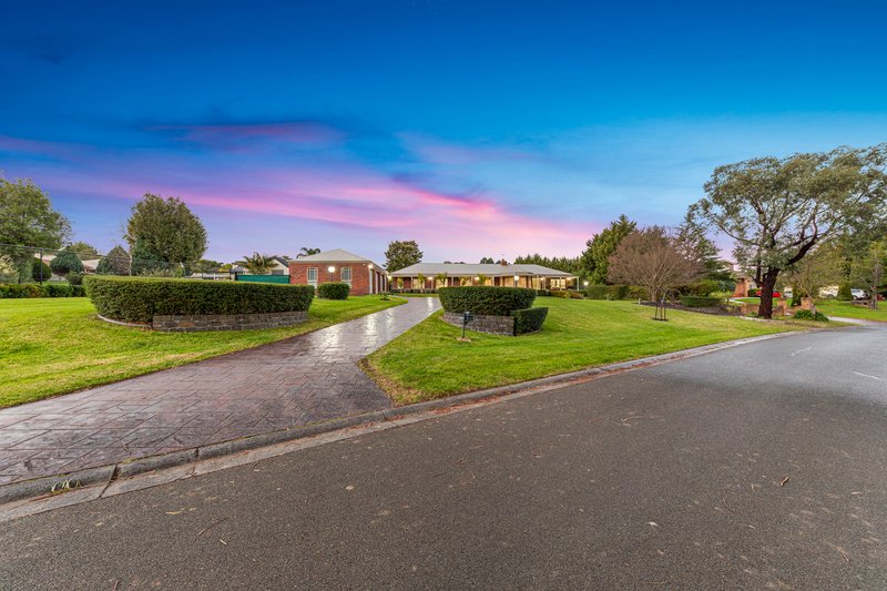 Photo - 1-2 Malanie Close, Narre Warren North VIC 3804 - Image 6