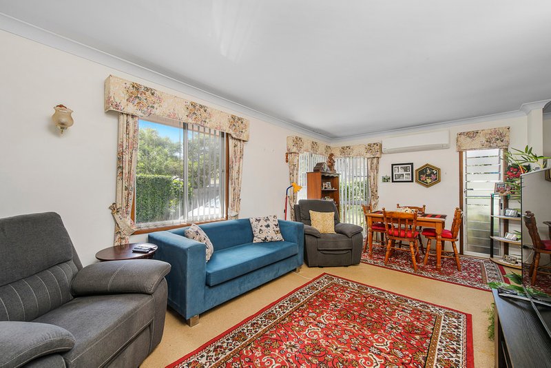 Photo - 1 & 2/1 Norfolk Avenue, Port Macquarie NSW 2444 - Image 8