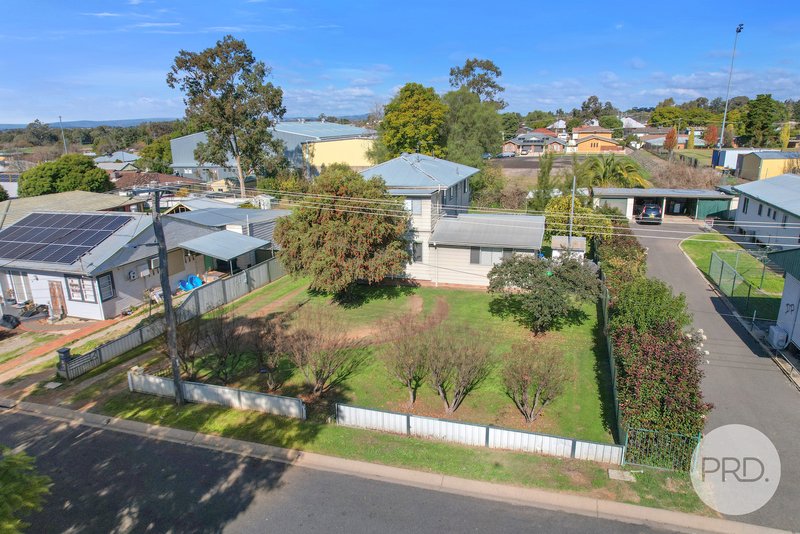 Photo - 1 & 2/10 Alice Street, Tamworth NSW 2340 - Image 23