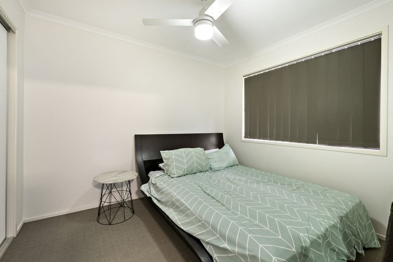 Photo - 1 & 2/101 Kurrajong Drive, Warner QLD 4500 - Image 6