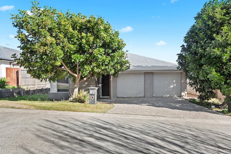 Photo - 1 & 2/11 Carlin Street, Glenvale QLD 4350 - Image 2