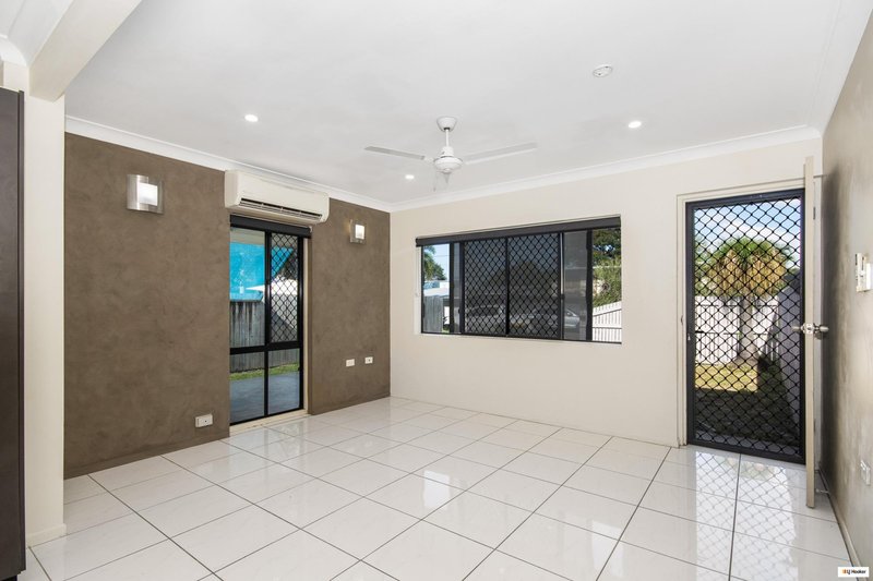 Photo - 1 & 2/115 Thirteenth Avenue, Railway Estate QLD 4810 - Image 2