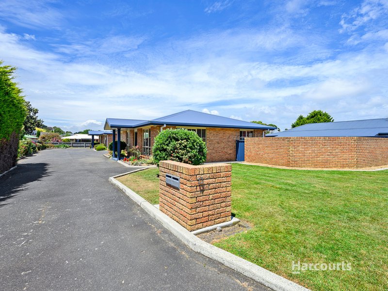 Photo - 1 & 2/13 Freestone Crescent, Wynyard TAS 7325 - Image 2