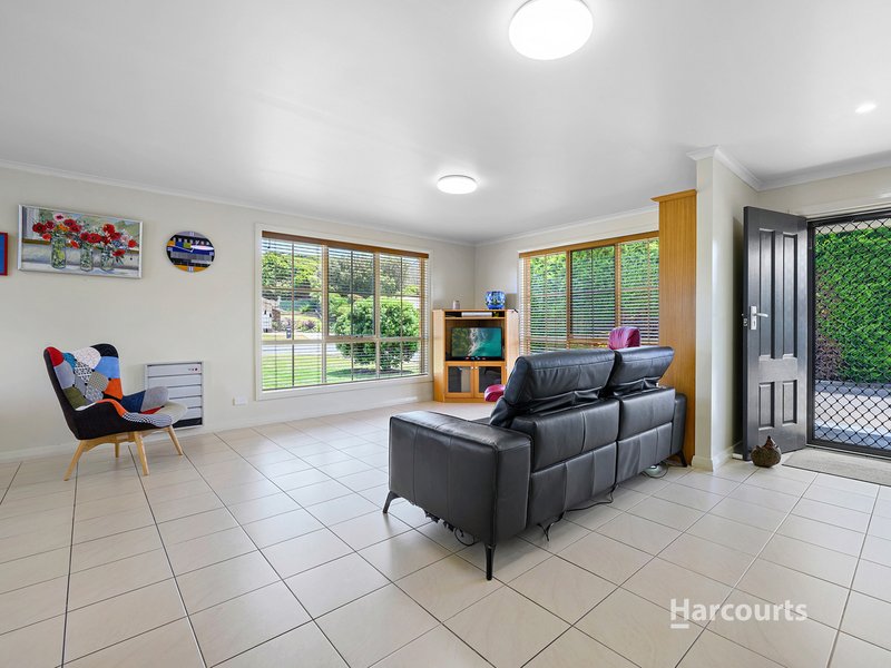 Photo - 1 & 2/13 Freestone Crescent, Wynyard TAS 7325 - Image 5