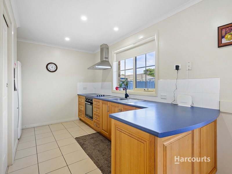 Photo - 1 & 2/13 Freestone Crescent, Wynyard TAS 7325 - Image 7