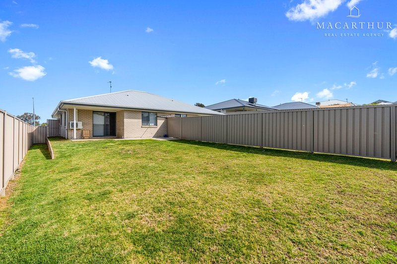 Photo - 1-2/131 Bradman Drive, Boorooma NSW 2650 - Image 18