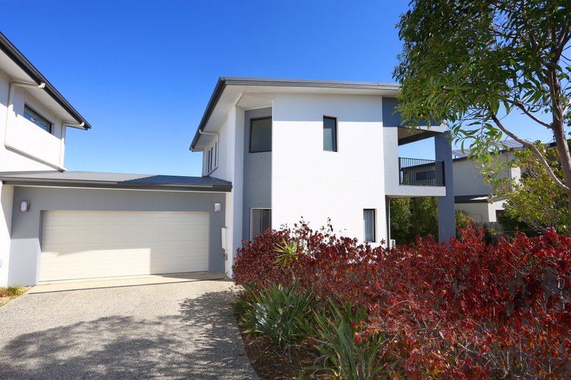 Photo - 1 & 2/15 Success Crescent, Ormeau QLD 4208 - Image 17