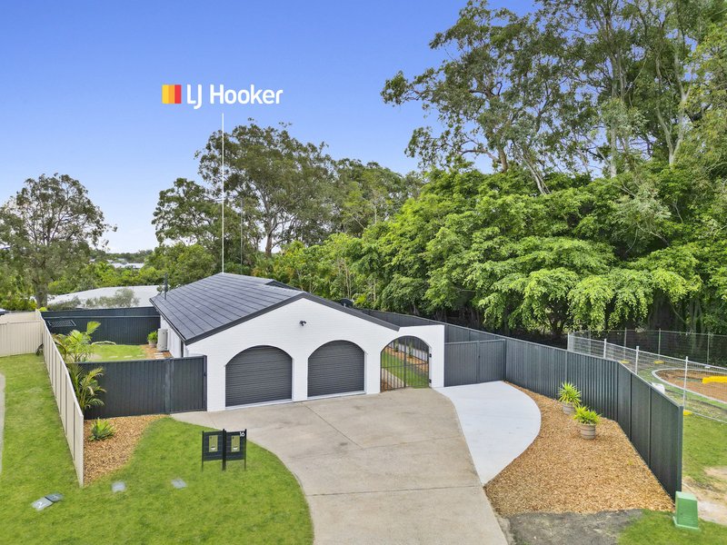 1 & 2/16 Davebill Court, Labrador QLD 4215