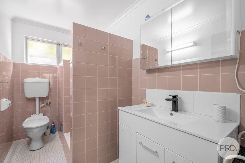 Photo - 1 & 2/16 Sandy Point Road, Corlette NSW 2315 - Image 18