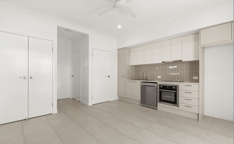 Photo - 1 & 2/18 Luminous Place, Morayfield QLD 4506 - Image 10