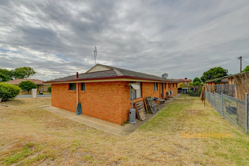 Photo - 1 & 2/19 Burilla Street, Tamworth NSW 2340 - Image 14