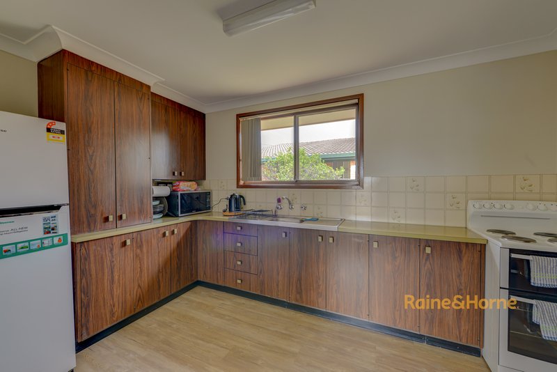 Photo - 1 & 2/19 Burilla Street, Tamworth NSW 2340 - Image 8