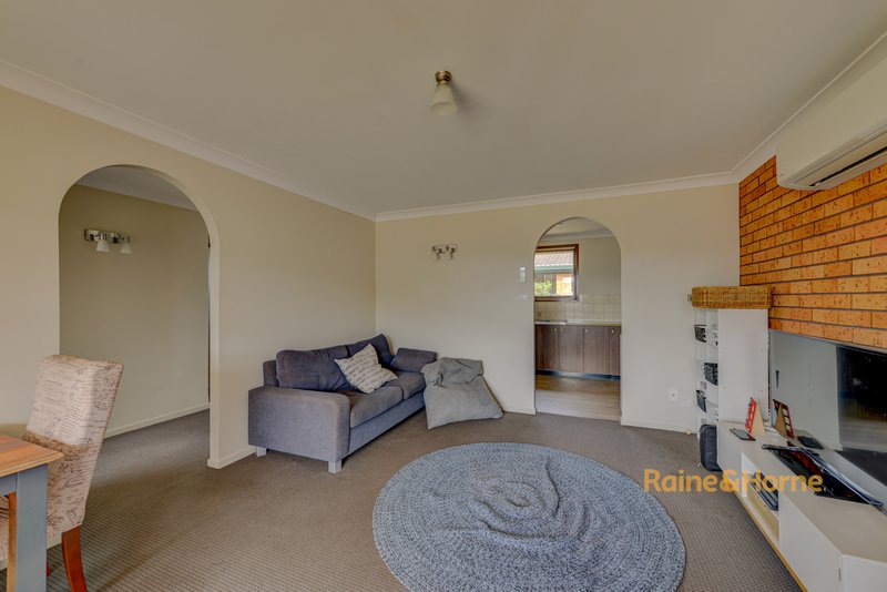 Photo - 1 & 2/19 Burilla Street, Tamworth NSW 2340 - Image 9