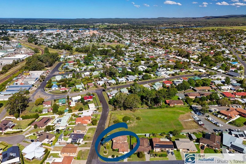 Photo - 1 & 2/2 Lilac Close, Taree NSW 2430 - Image 2