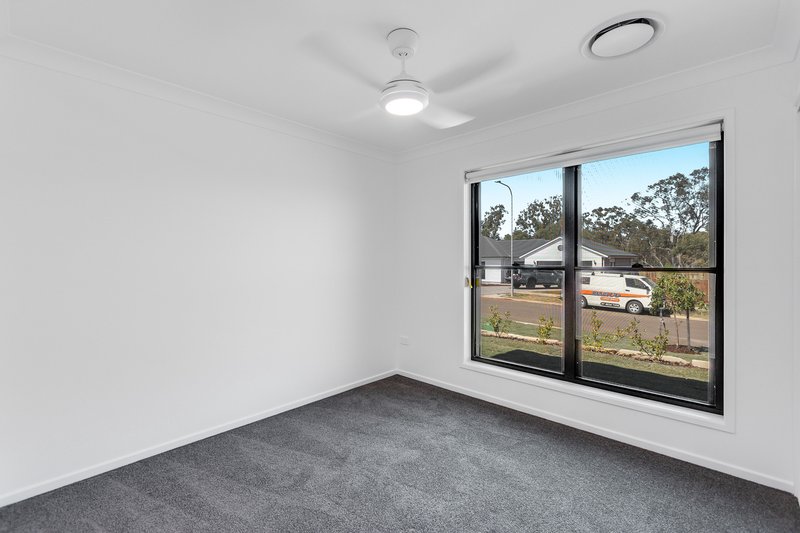 Photo - 1 & 2/2 Mcewan Crescent, Kearneys Spring QLD 4350 - Image 17