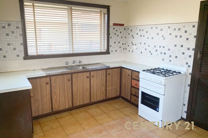 Photo - 1-2/20 Morwell Street, Dandenong VIC 3175 - Image 8