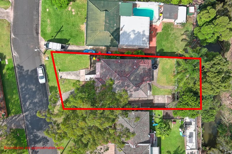 Photo - 1 & 2/21 William Beach Road, Kanahooka NSW 2530 - Image 8