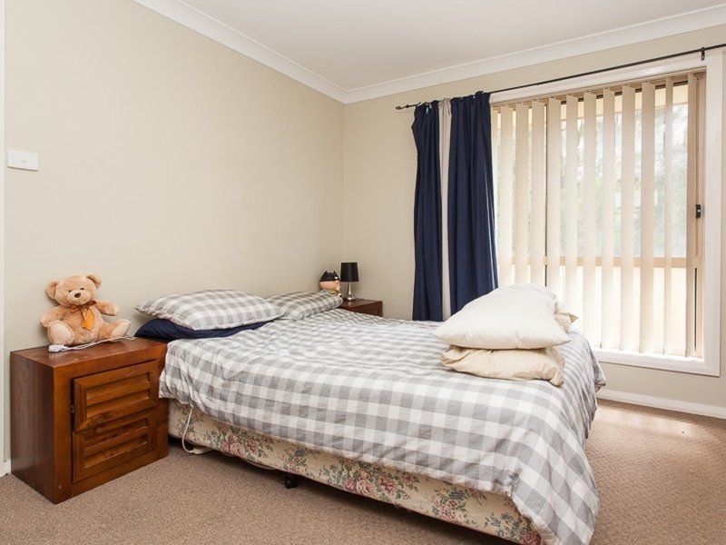 Photo - 1 & 2/22 Alpine Avenue, Cessnock NSW 2325 - Image 5