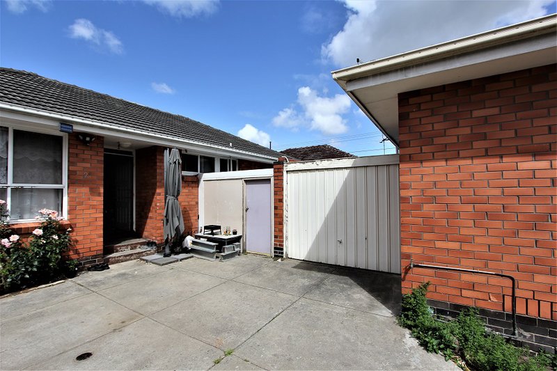 Photo - 1-2/24 Balmoral Avenue, Springvale VIC 3171 - Image 8