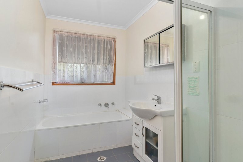 Photo - 1 & 2/25 Hambidge Crescent, Gilmore ACT 2905 - Image 9