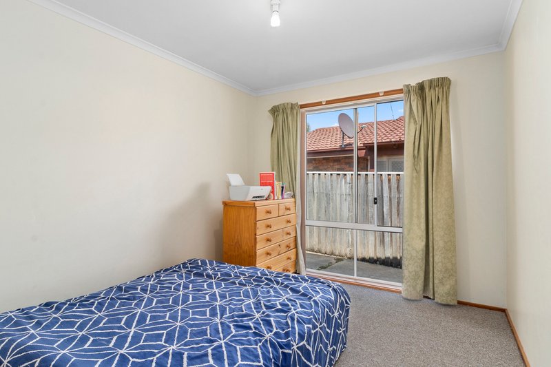 Photo - 1 & 2/25 Hambidge Crescent, Gilmore ACT 2905 - Image 10