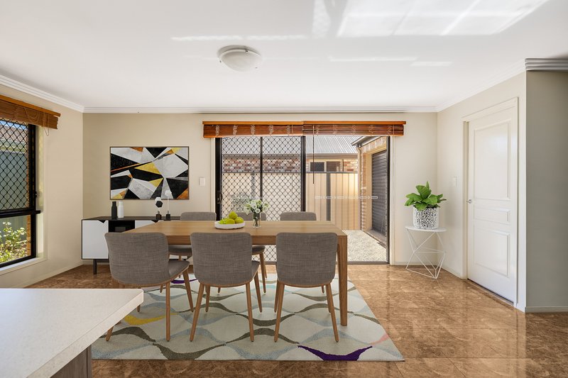 Photo - 1 & 2/26A Ascot Street, Newtown QLD 4350 - Image 11