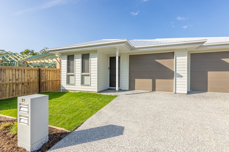 Photo - 1 & 2/27 Vincent Crescent, Caboolture QLD 4510 - Image 14
