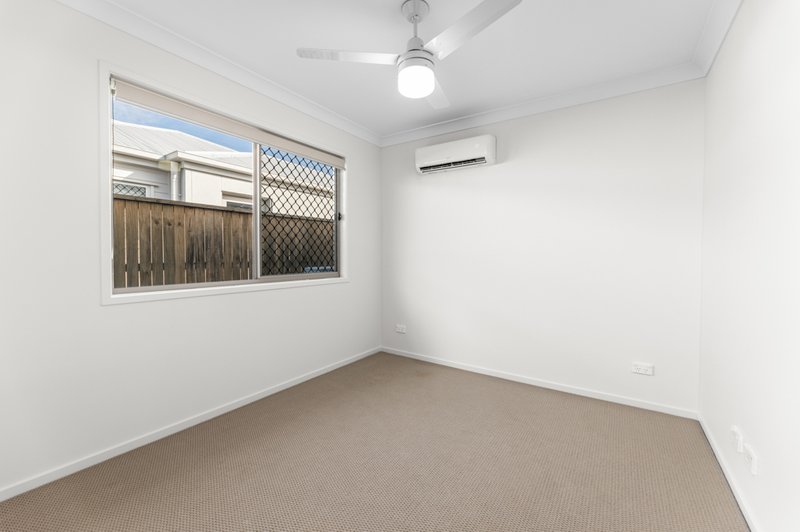 Photo - 1 & 2/27 Vincent Crescent, Caboolture QLD 4510 - Image 18
