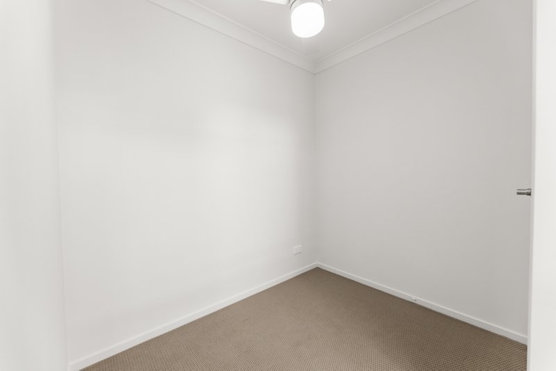 Photo - 1 & 2/27 Vincent Crescent, Caboolture QLD 4510 - Image 20