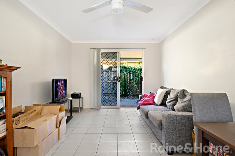 Photo - 1 & 2/28 Ogg Road, Murrumba Downs QLD 4503 - Image 8