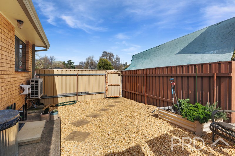 Photo - 1-2/3 Anderson Place, Tumut NSW 2720 - Image 9