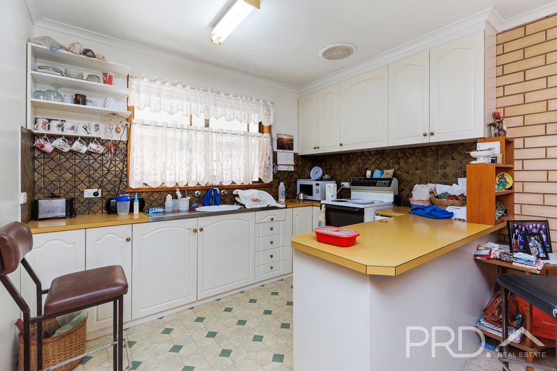 Photo - 1-2/3 Anderson Place, Tumut NSW 2720 - Image 16